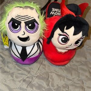 Beetlejuice women's slip-on slippers in a multicolor design, Size 7/8, new